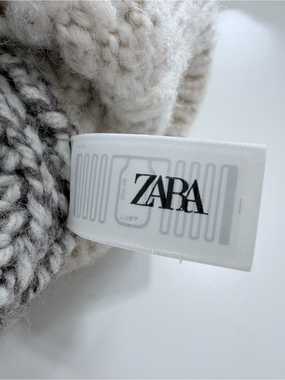 Zara Two-Tone Brown and Cream Cable Knit Turtleneck Sweater Size X-Small - Picture 10 of 15